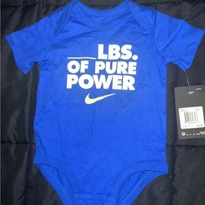 Nike shirt 6/9 months